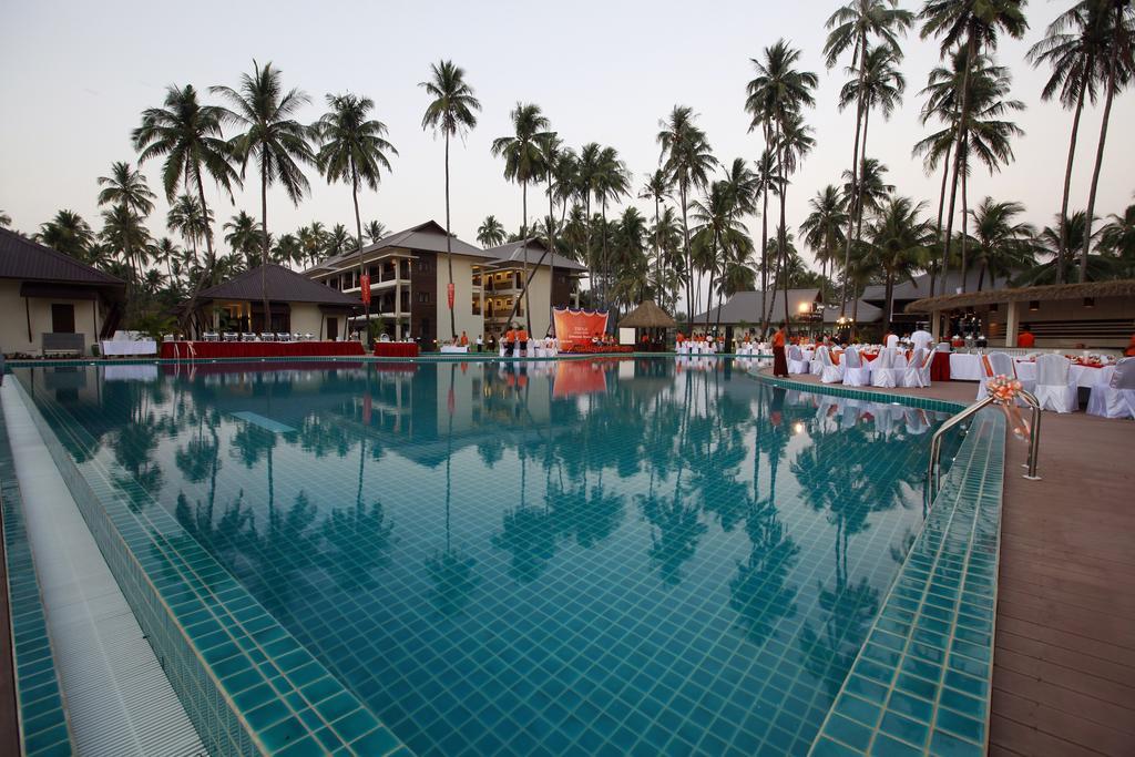 Eskala Hotels And Resorts Ngwesaung Exterior photo