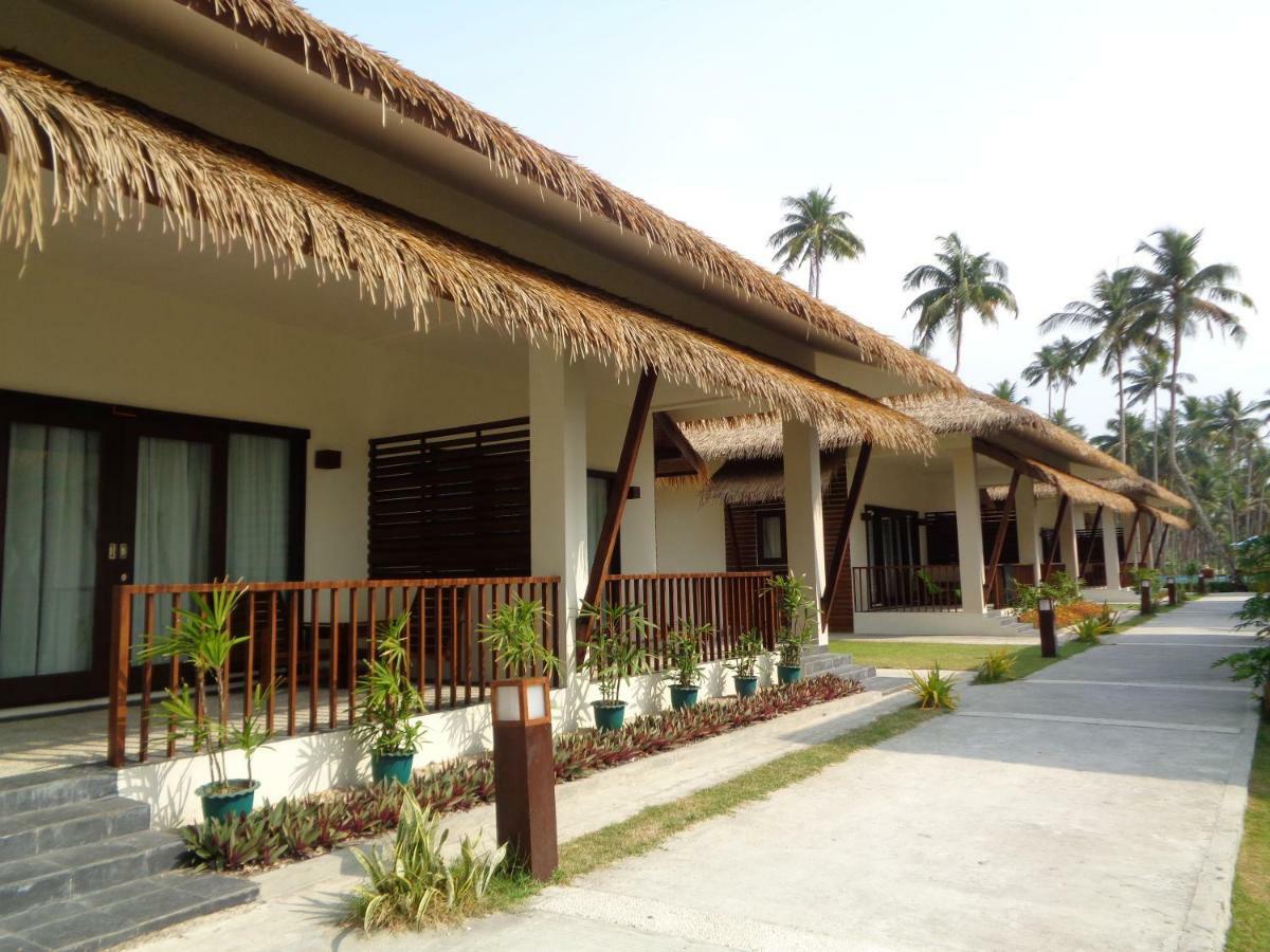 Eskala Hotels And Resorts Ngwesaung Exterior photo